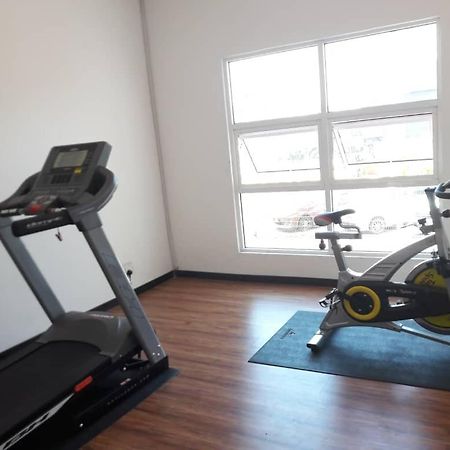 Risqi Apartment 2 Bedroom Wakaf Che Yeh Кота-Бару Экстерьер фото